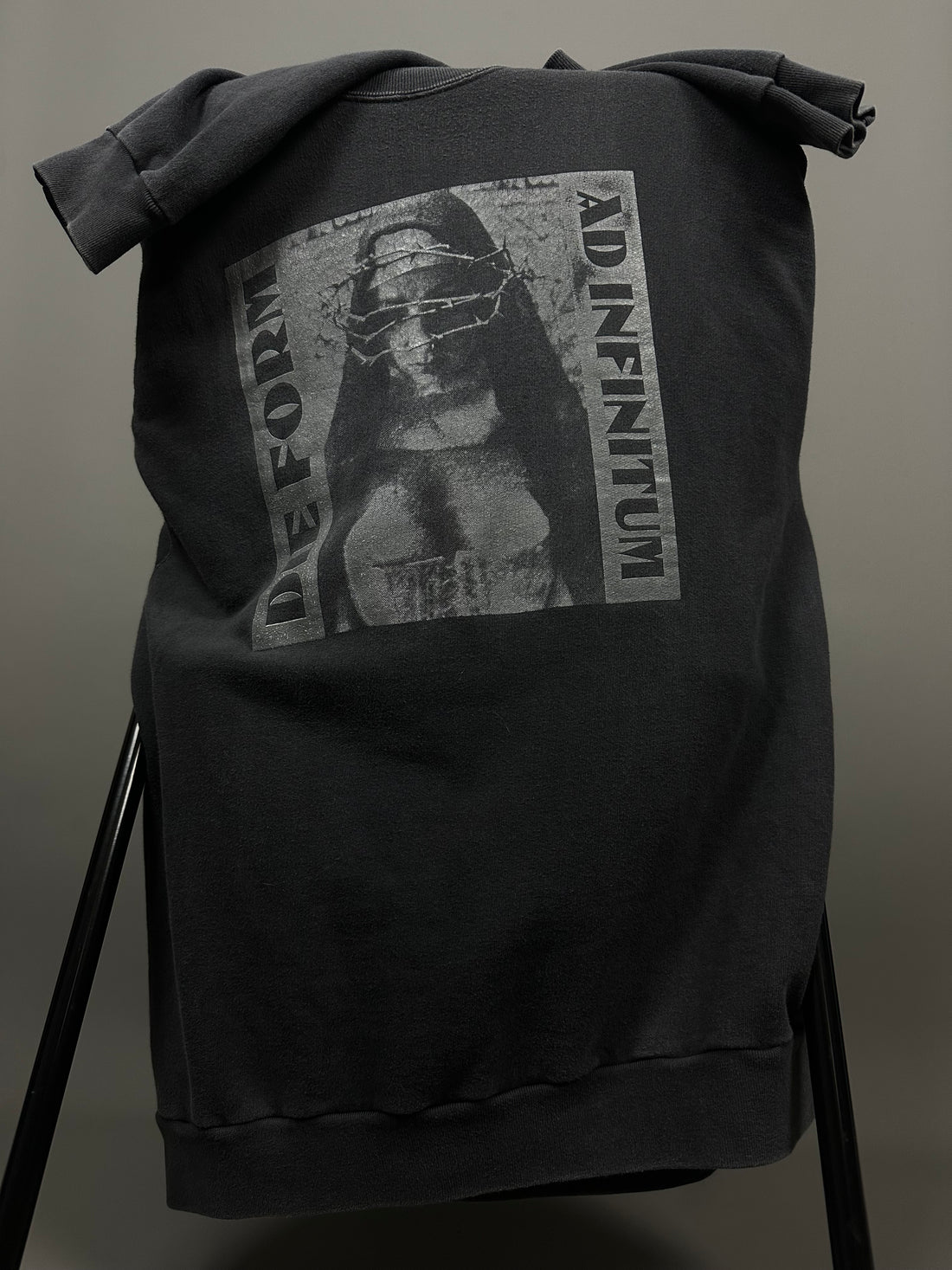 Die Form 1993 Ad Infinitum Vintage Sweater